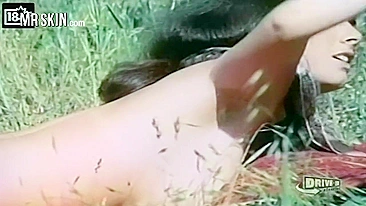 Caged Heat 1974 nude scenes starring hot Actress Erica Gavin