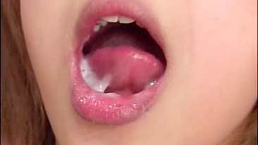 Teen Japanese spoons sixteen loads of cum in her mouth