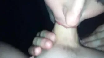 Good-looking females want to be queens of blowjob and handjob in amateur videos