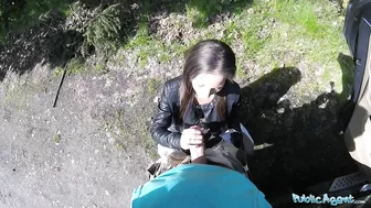 Agent tests sex skills of long-haired teen by roadway