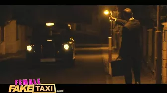 Pumped guy restores justice fucking big-breasted driver