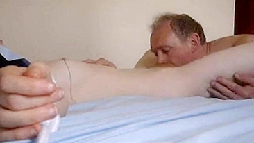 Father & Daughter HD porn videos!  They are hot - Area51.porn 