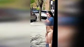 Mad mature playing with herself in avenue NYC