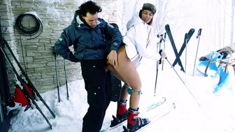 Porn moment starring hot skier who gives sexual pleasure to trainer