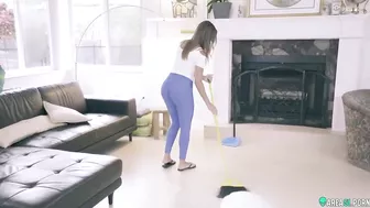 Tricky perv mom welcomes own son with a great blowjob