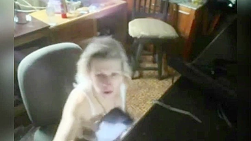 MILF coworker on zoom call caught masturbate In background