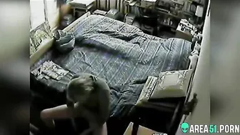 I'm spying! My nerdy mom masturbates and fingers her tight pussy