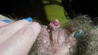 Solo amateur video of the girl in black top masturbating big clit