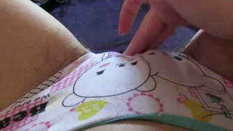 Amateur girl has a hairy cunt and wants everybody to check it out