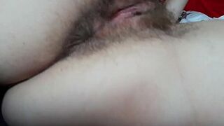 Camgirl with a hairy bush shows how her tight asshole can breathe