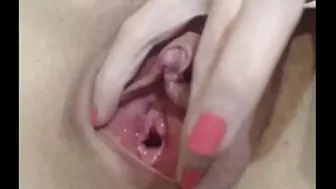 Cock-hardening close-up video of a bitch playing with her big clit Cock-hardening close-up video of a bitch playing with her big clit