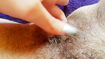 Sexy one-hour compilation of amateur whore touching her hairy bush