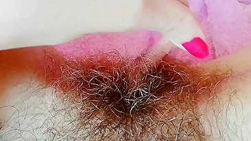 Sexy one-hour compilation of amateur whore touching her hairy bush