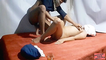 Brother pleases his Indian sister with massage before fucking her