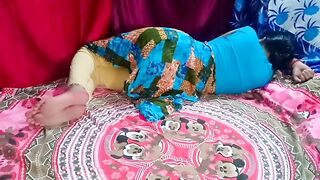 Devar wakes slender bhabhi up to fuck her Indian pussy till orgasm