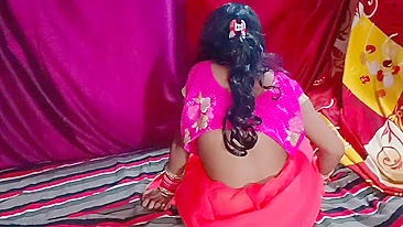 Bhabhi gets naked and has her smooth Indian twat nailed by devar