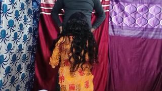 Home-made Indian porn of skillful bhabhi taking devar's stiff cock