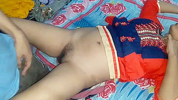 Excited Bhabhi in red sari has Indian devar's dick in her hairy peach