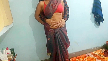 Bhabhi is main character of amateur Indian video of her horny devar