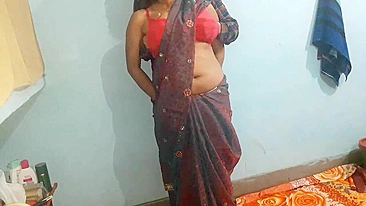 Bhabhi is main character of amateur Indian video of her horny devar