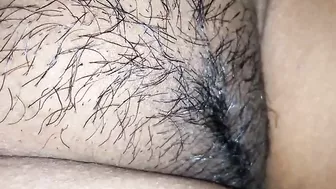 Indian aunty shows pussy to Bhabhi porn cameraman with toothpaste