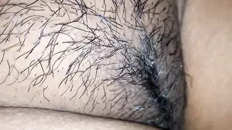 Indian aunty shows pussy to Bhabhi porn cameraman with toothpaste