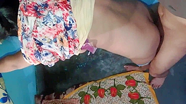 Bhabhi exposes juicy treasures to devar who thrusts cock in Indian