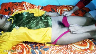 Man makes Bhabhi fantasy about sex with Indian GF's sister happen