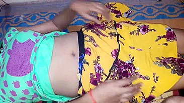 Bhabhi lies on floor and has unshaved muff fucked by the Indian man