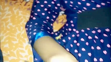 Amazing sex of Desi Bhabhi and Indian boy in amateur close-up porn