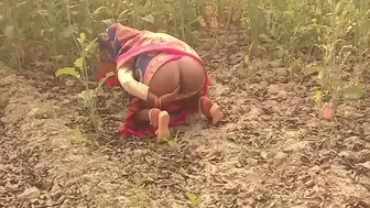 Indian lecher with camera follows desi Bhabhi to fuck in the field
