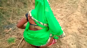 Horny Indian Bhabhi and lover find a secluded place to film desi porn video Horny Indian Bhabhi and lover find a secluded place to film desi porn video