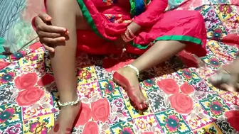 After fingering desi Bhabhi takes Indian dick in pussy from behind