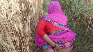 Walking of desi Bhabhi and Indian cameraguy is not without sex