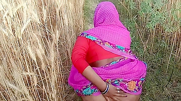 Walking of desi Bhabhi and Indian cameraguy is not without sex