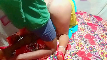 Desi Bhabhi likes it when the Indian lover fucks her in doggystyle