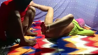 Clothed Bhabhi doesn't manage to sleep because of horny Indian devar