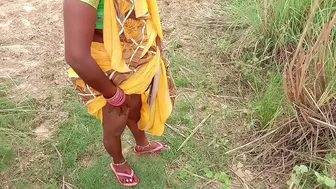 Teasing by Bhabhi makes devar horny and he fucks the Indian pussy