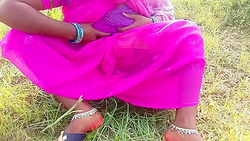 Self-isolated Bhabhi and Indian sister's hubby enjoy sex outdoors