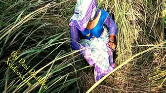 Indian boner stuffs desi Bhabhi's pussy after she makes it wet