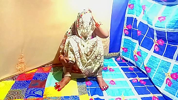 Covered faces help Indian Bhabhi and devar stay anonymous during sex