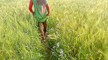 Field is a good place for Indian Bhabhi and sister's hubby to have sex
