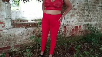 Bhabhi porn of Desi with big booty has Indian buddy's dick in peach