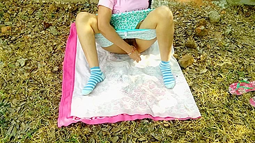 Bodacious Bhabhi permits Indian man to score his girlfriend's sister