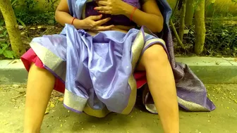 Hot Desi masturbates and pisses in Indian Bhabhi solo outdoor porn