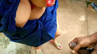 Bhabhi with cloth on face tempts Indian husband of sister into fucking