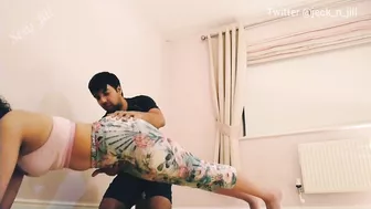 Bhabhi likes oral sex with Indian instructor behind back of sister