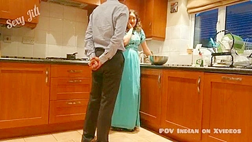 Bhabhi is happy with devar who does Indian porn with her to facial