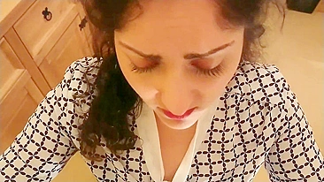 Scandal video of Bhabhi secretary drilled and creampied by Indian boss