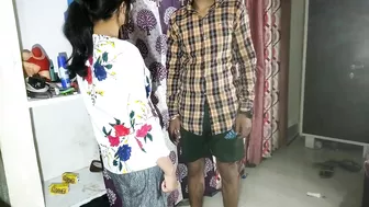 Hindi talk helps Desi guy convinces Indian Bhabhi to have chudai